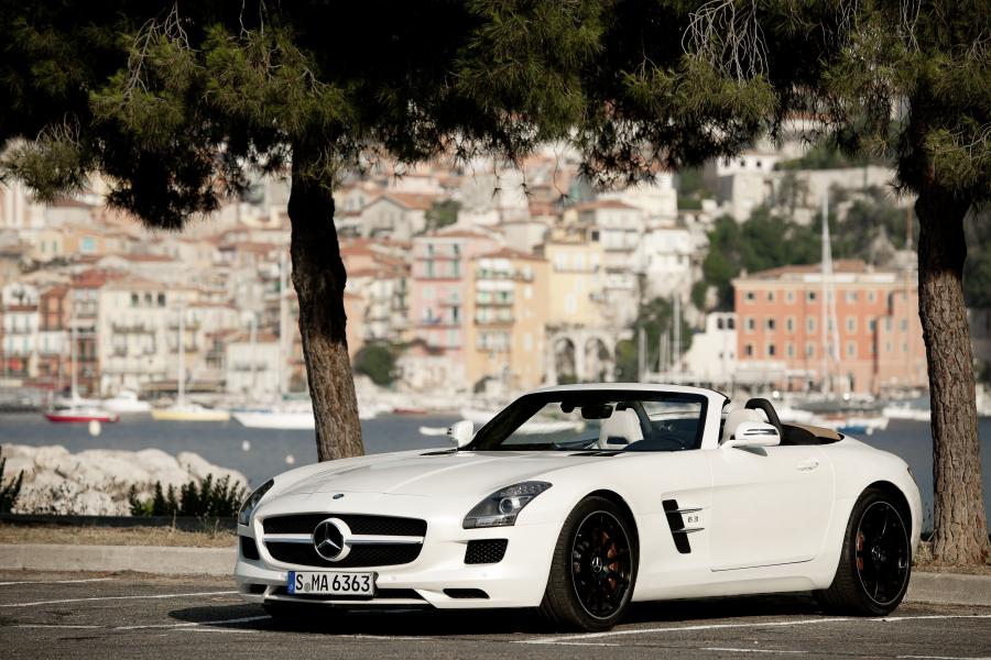  Mercedes-Benz SLS AMG Roadster 2011 года  (фото 109 из 183)